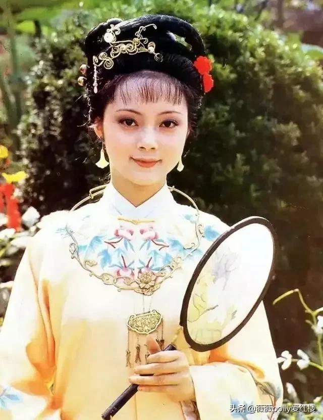 王夫人为什么让薛宝钗管理大观园,王夫人提拔袭人