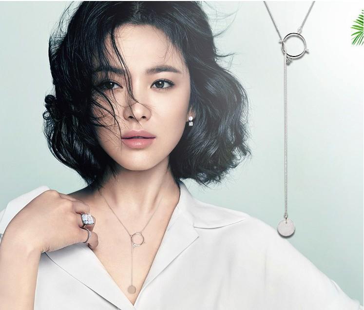 肖战戴的伯爵戒指多少钱,肖战戴伯爵首饰