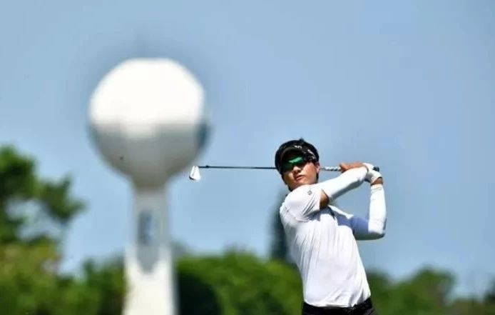 张维维高尔夫最新比赛视频,张维为高尔夫夺冠视频