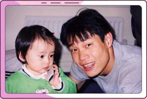 范志毅三任妻子访谈视频,范志毅三任妻子比他小几岁