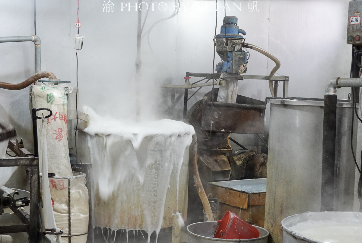 云南建水豆腐怎么做才好吃,云南建水美食烤豆腐