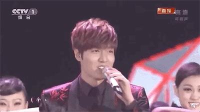 他要回归啦！韩剧扛把子、长腿欧巴始祖，还公开承认看过小电影