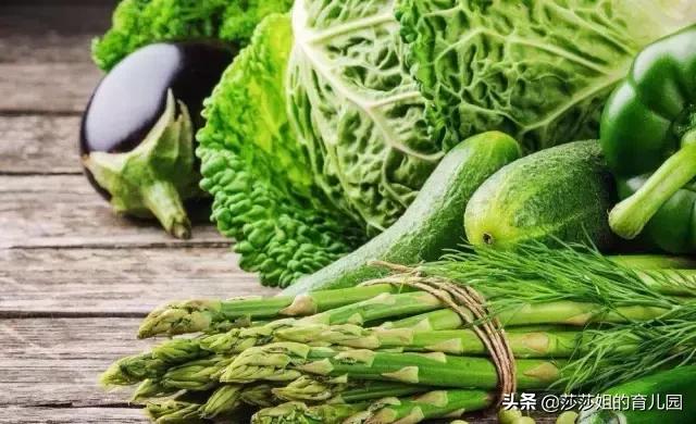 小儿绿便原因与推拿方法,小儿绿便是什么原因
