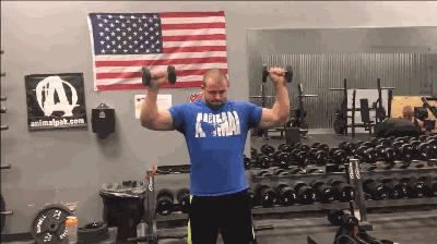 健身卧推肩膀受伤怎么恢复,卧推肩膀受限如何改善