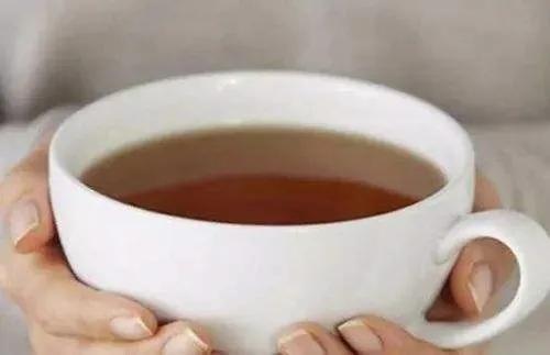 40多天宝宝便血,纯母乳宝宝便血是怎么回事