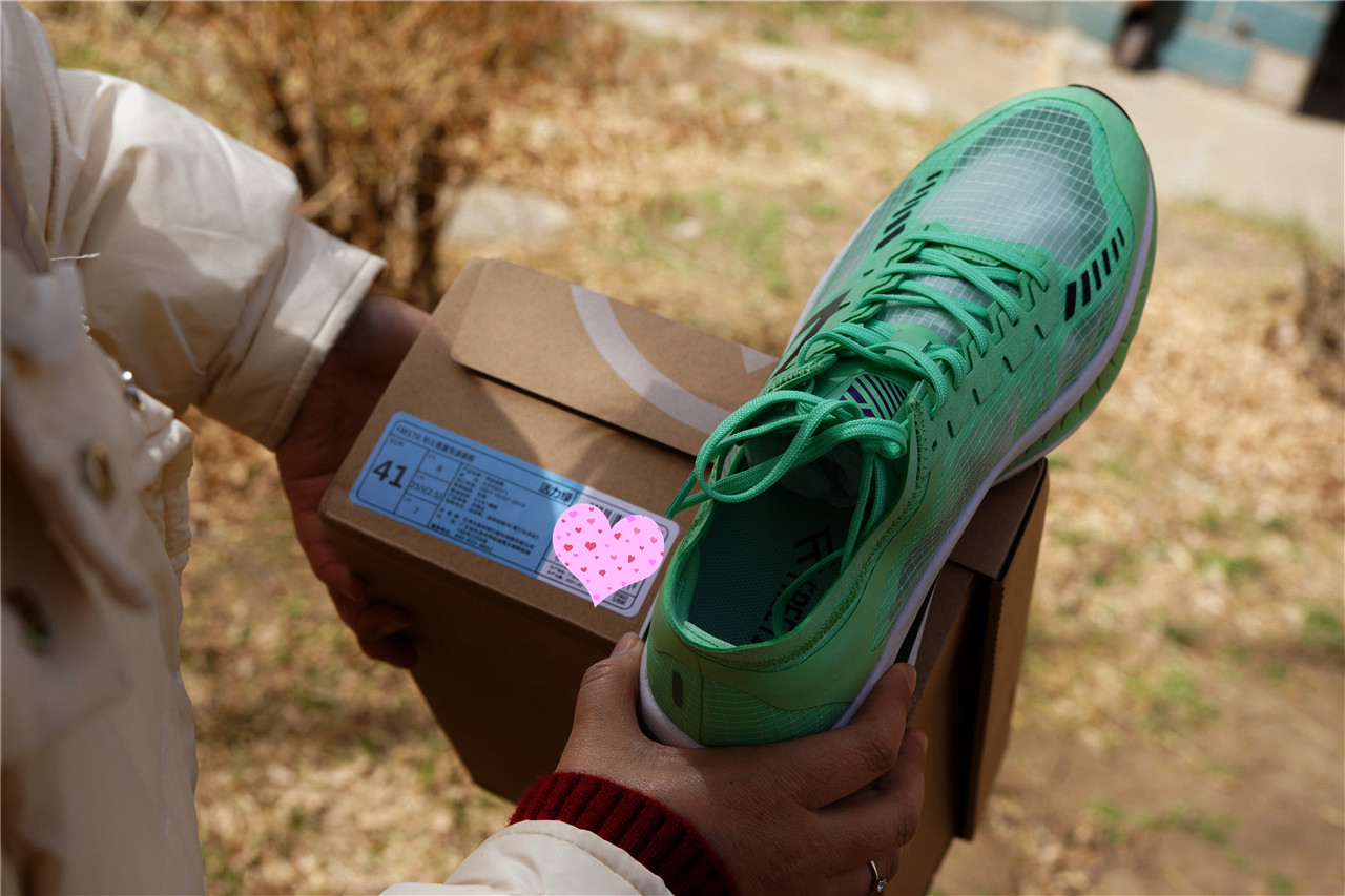 freetie云弹轻跑鞋pro测评,freetie加厚海绵透气鞋垫