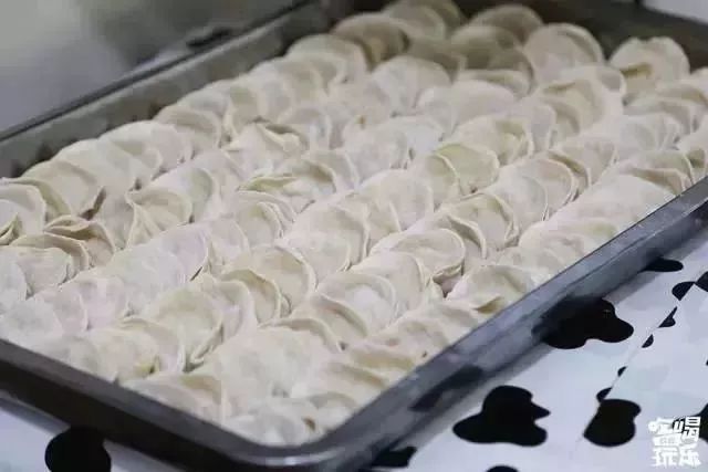 贺龙体育馆附近好吃的小吃,贺龙体育馆附近吃的美食推荐