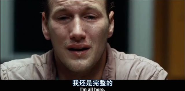 32岁恋童癖摄影师引诱14岁少女去他家，没想到少女这么对他......