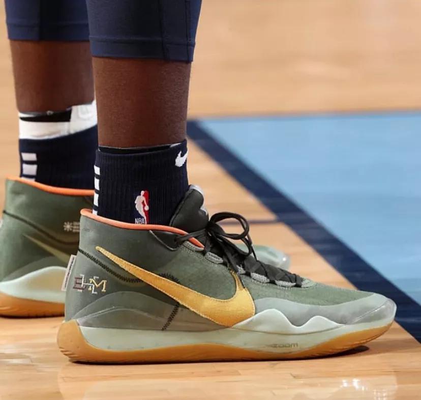 盘点nba球星上脚球鞋杜兰特篇,nba球员上脚的球鞋欧文