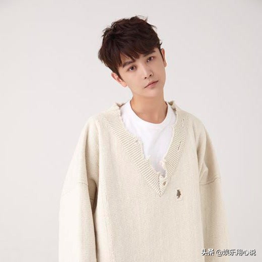 某国游客在中国公然辱华，艺人孙坚怒怼：道歉！网友：太爷们了