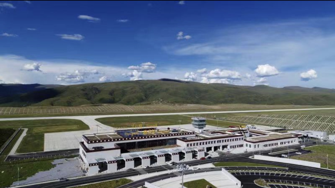 格萨尔机场正式通航甘孜州有了第三座机场
