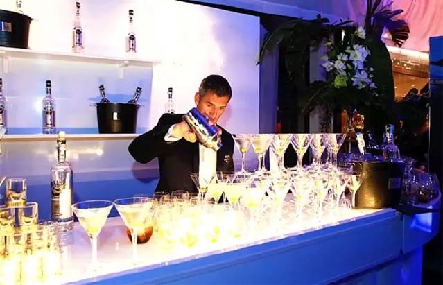 伏特加真的很难喝吗,伏特加难喝吗