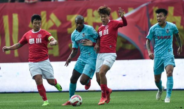 46岁前国脚发福明显,35岁前国足退役结束17年辉煌生涯