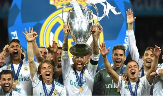 足坛巨星梅西的神纪录,莱万梅西c罗组合