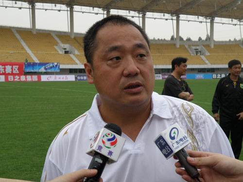 长篇调查：十年，东亚成了中超冠军，而日之泉去了哪里？（上）
