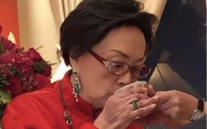 香港第一阔太甘比,香港第一阔太结局