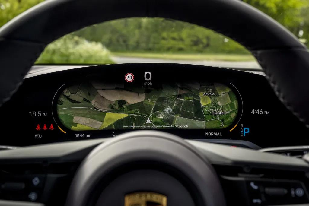 保时捷车友唱歌,保时捷车友