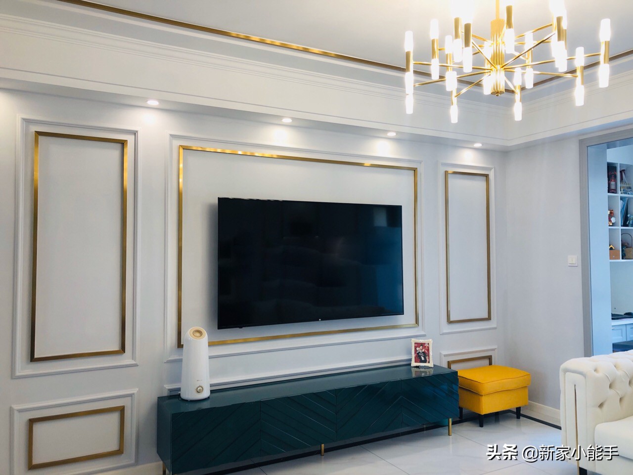 电视背景墙金属线条效果图,学家里装修设计