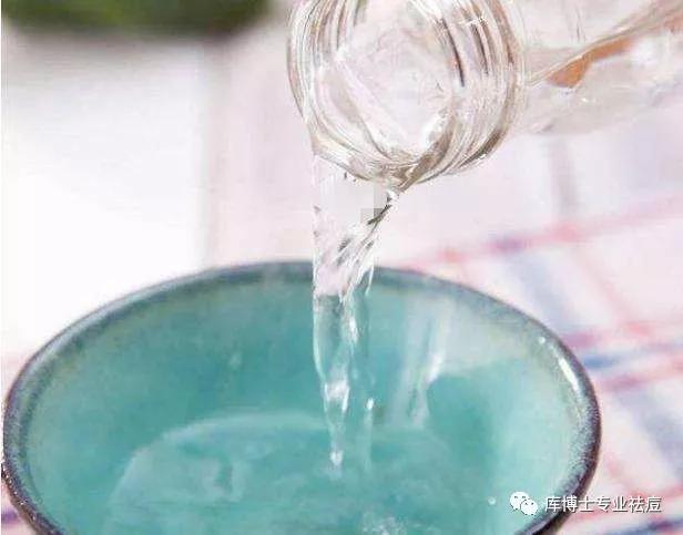 鼻翼毛孔粗大怎么上粉底,鼻翼两侧毛孔粗大卡粉怎么解决