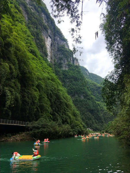 彭水阿依河旅游路线,重庆彭水阿依河漂流双人行攻略