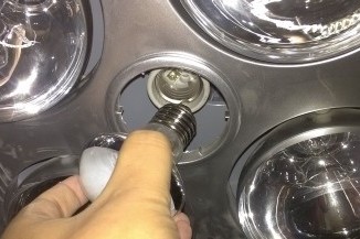 集成吊顶浴霸灯灯管坏了怎么更换,欧普风暖浴霸led灯坏怎么更换