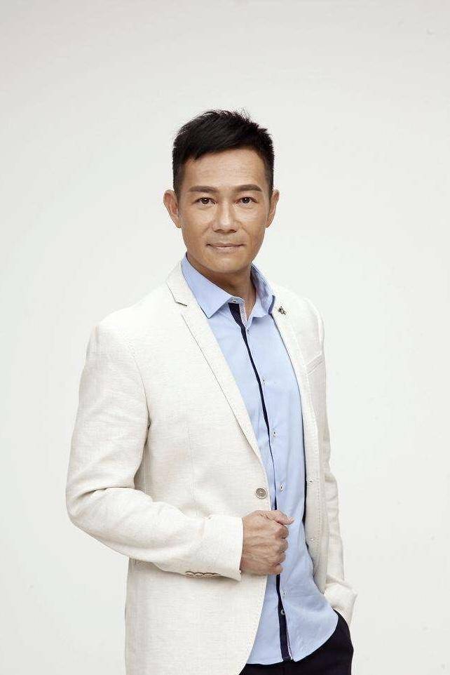 不老型男出身清贫之家经历高低起伏曾意外撞死粉丝后悔不已