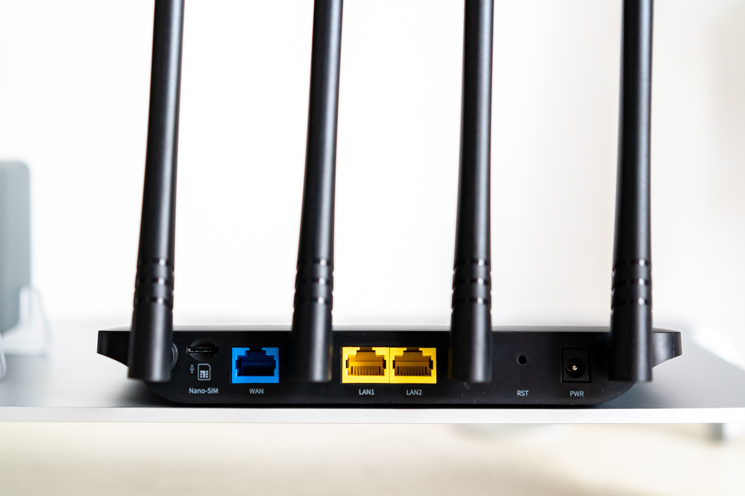 摆脱宽带入户限制，一招教你让拉不了网线的老房也能用WiFi