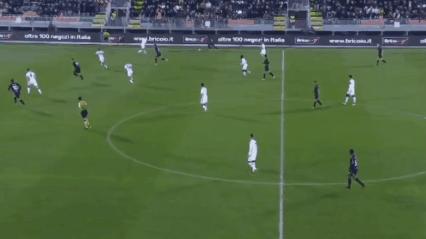 1-0大冷，倒数第二大爆发，仅38%控球仍赢，全场狂欢犹如夺冠