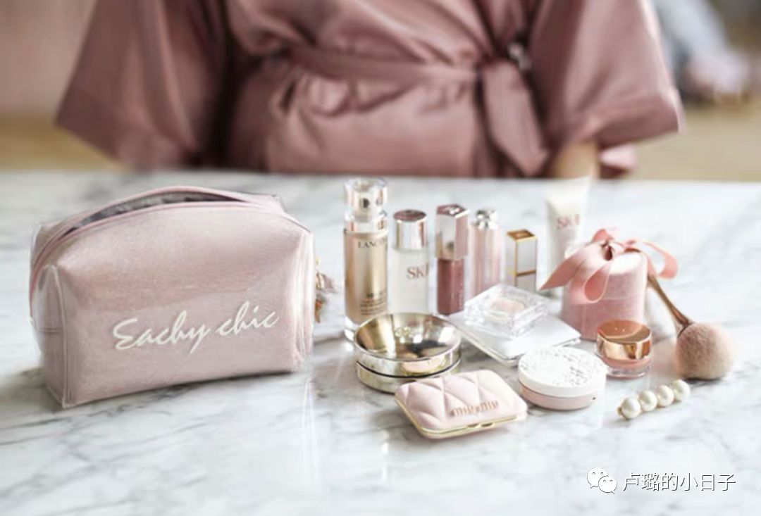 什么牌子的化妆包比较好看,化妆包到底有多好看