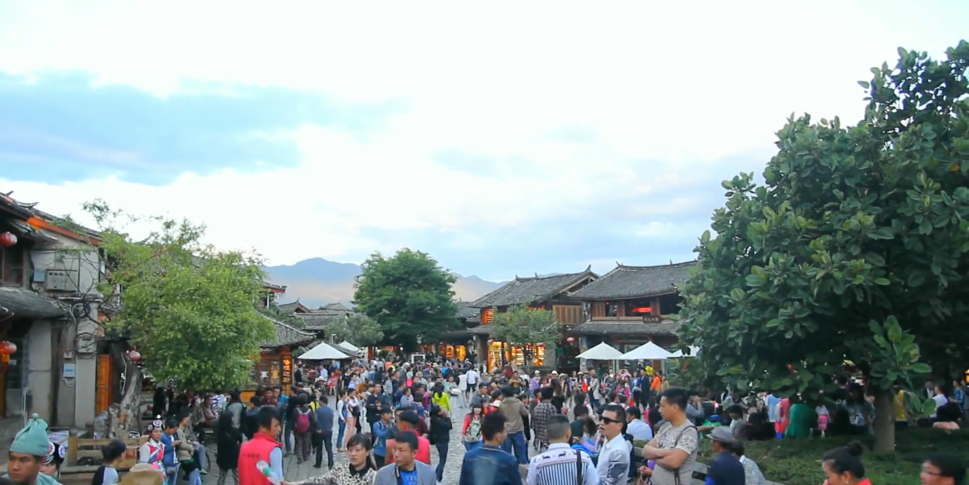 何润东酒吧,这座城很美