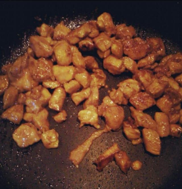 香菇米线鸡汤米线,鸡汤米线网红米线做法