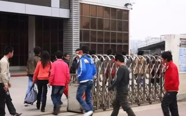 富士康员工一个月能挣多少钱,2019武汉富士康一个月工资多少