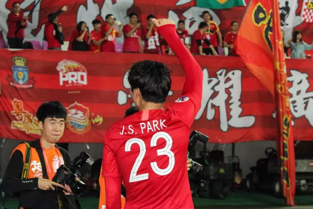 亚冠鲁能与庆南fc直播,亚冠泰山对庆南fc队