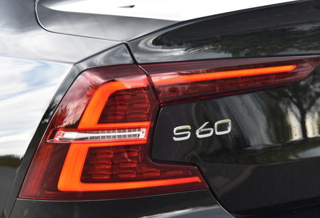 沃尔沃s60不加长销量,哪年的沃尔沃s60值得入手