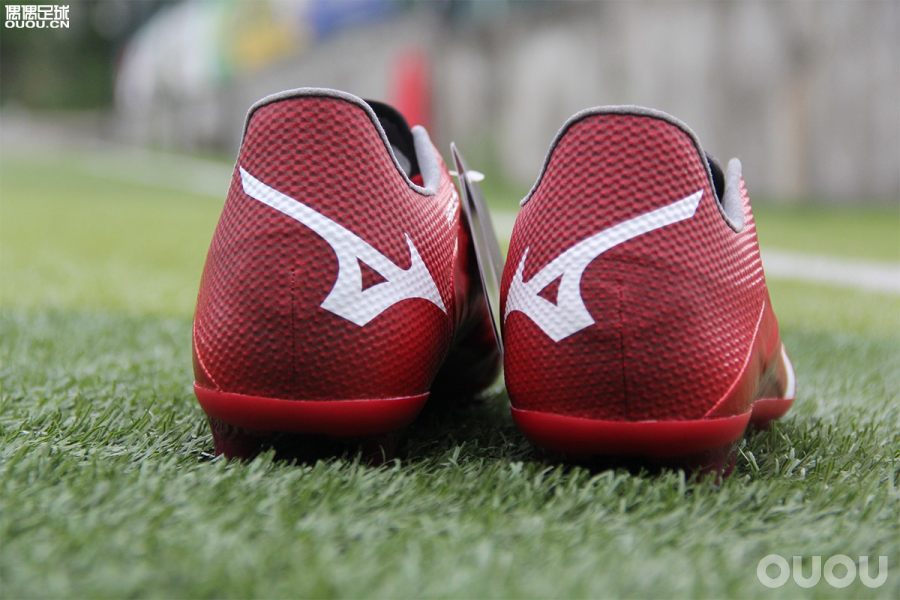 rebula足球鞋测评,2024年nike足球鞋测评