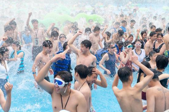 方特烟花灯光秀,方特玩烟花秀