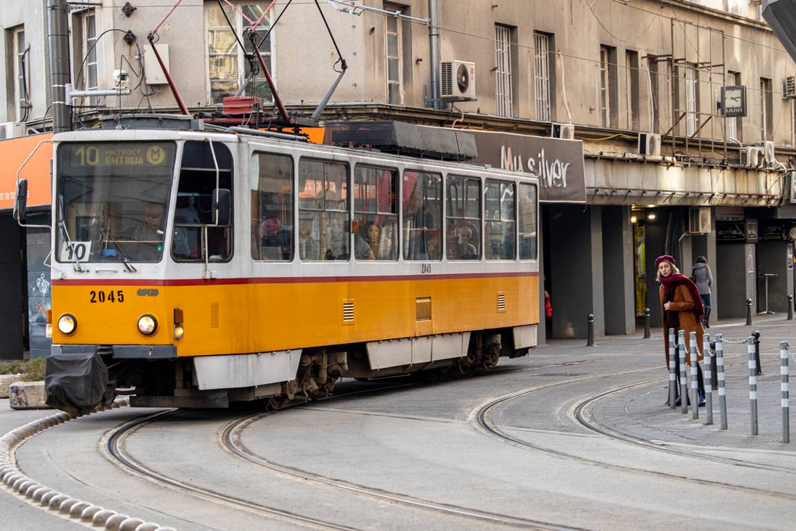 eosr视频高速对焦,eosr对焦测评