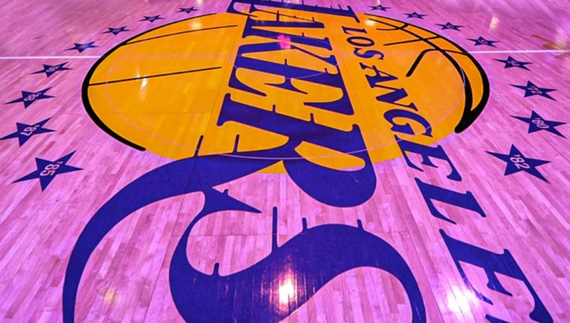 【全球公众人物感染新冠汇总】哈佛大学校长夫妻确诊新冠肺炎