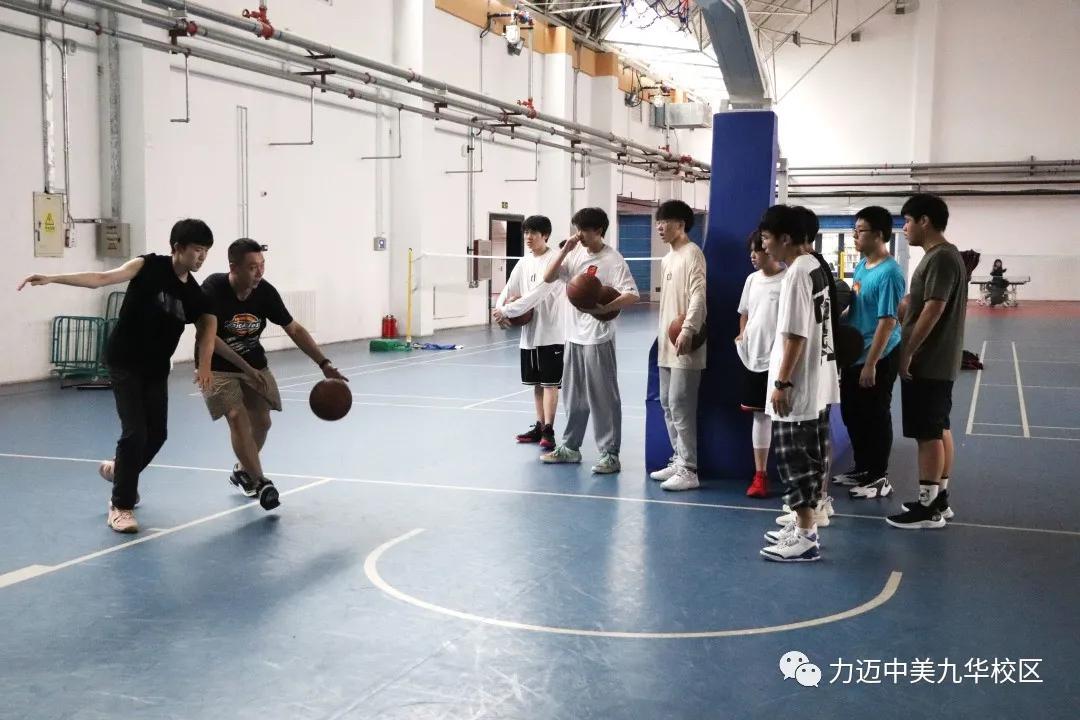 美国高中学校社团活动,美国高中生社团活动