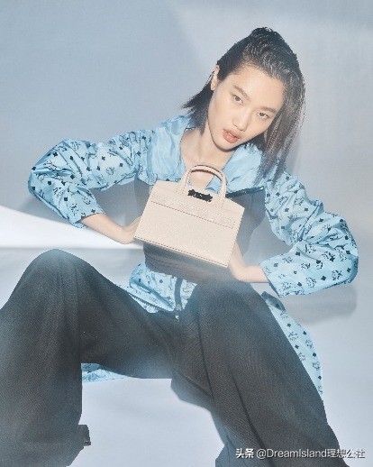 mcm中古包牛角包粉色,mcm秋冬值得入手的包