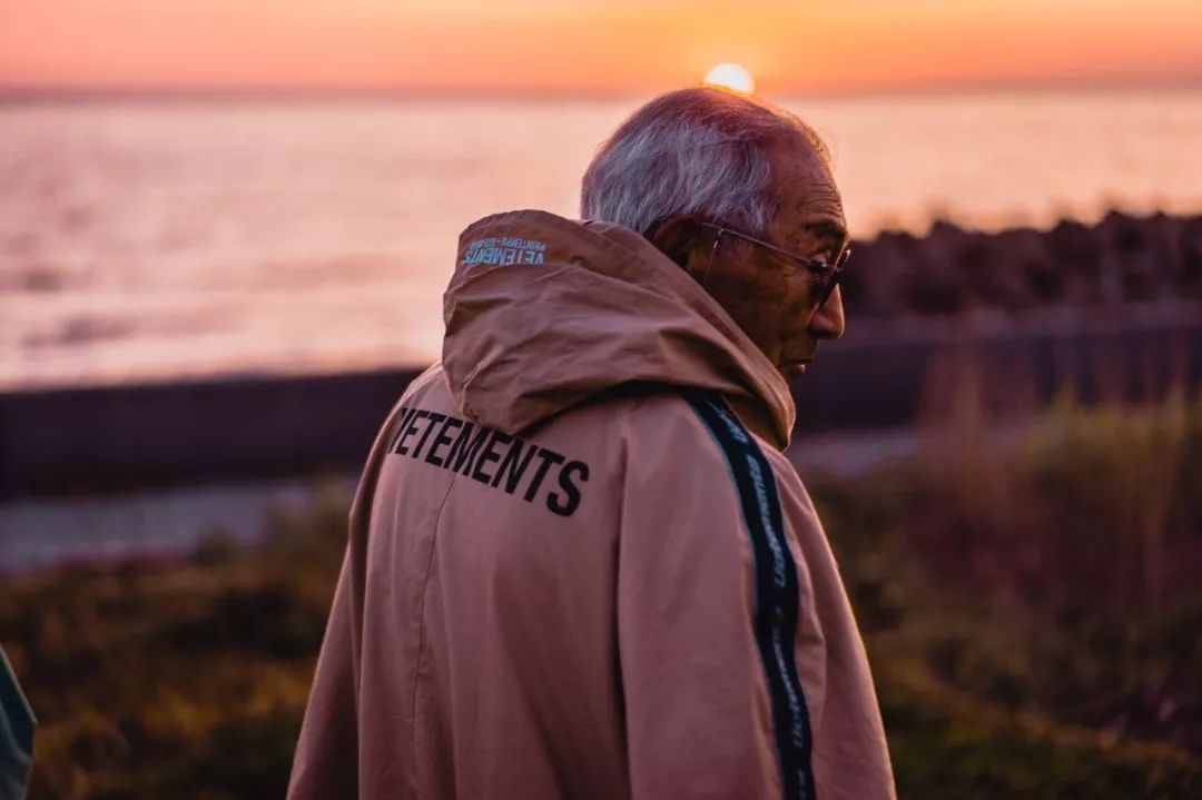 85岁的老人流鼻血,大爷现场流鼻血