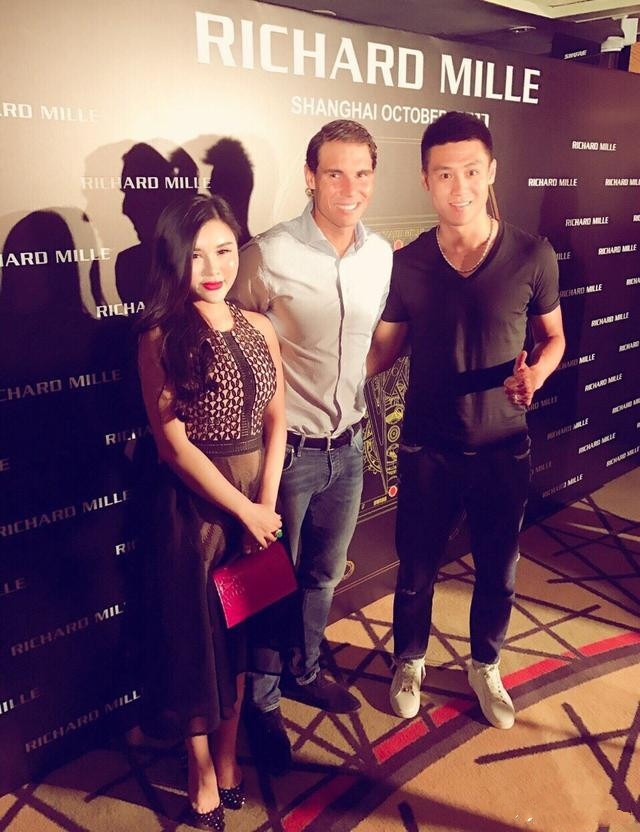 35岁前国脚娇妻愤怒发声：5个月没发工资！大礼小礼都要的教练