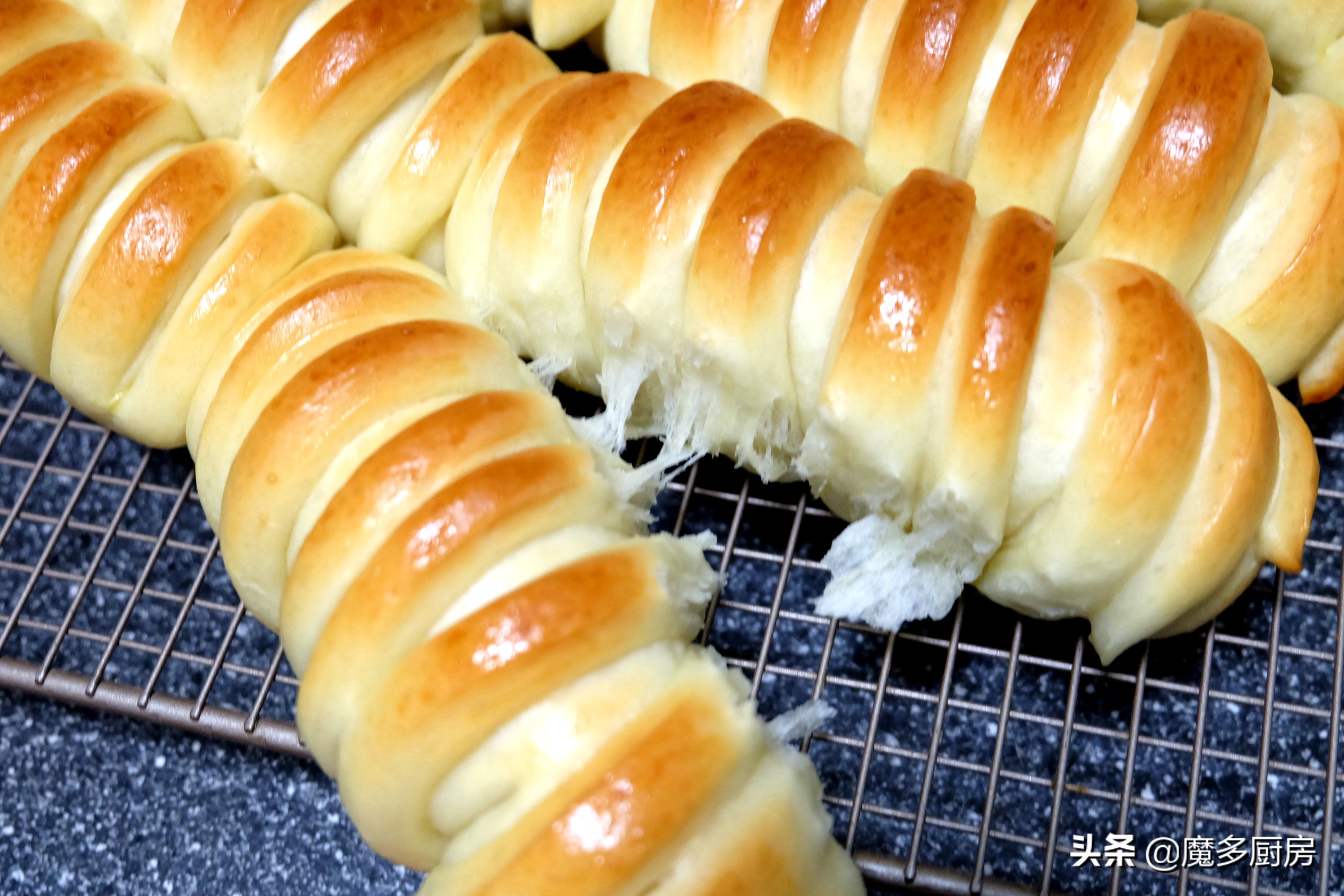 适合孩子做的毛毛虫面包怎么做,孩子要吃面包