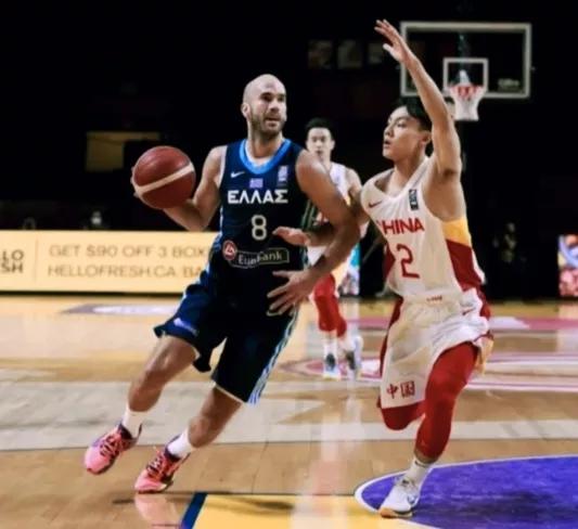 广东宏远队员控卫徐杰,广东宏远队徐杰真实身高多少