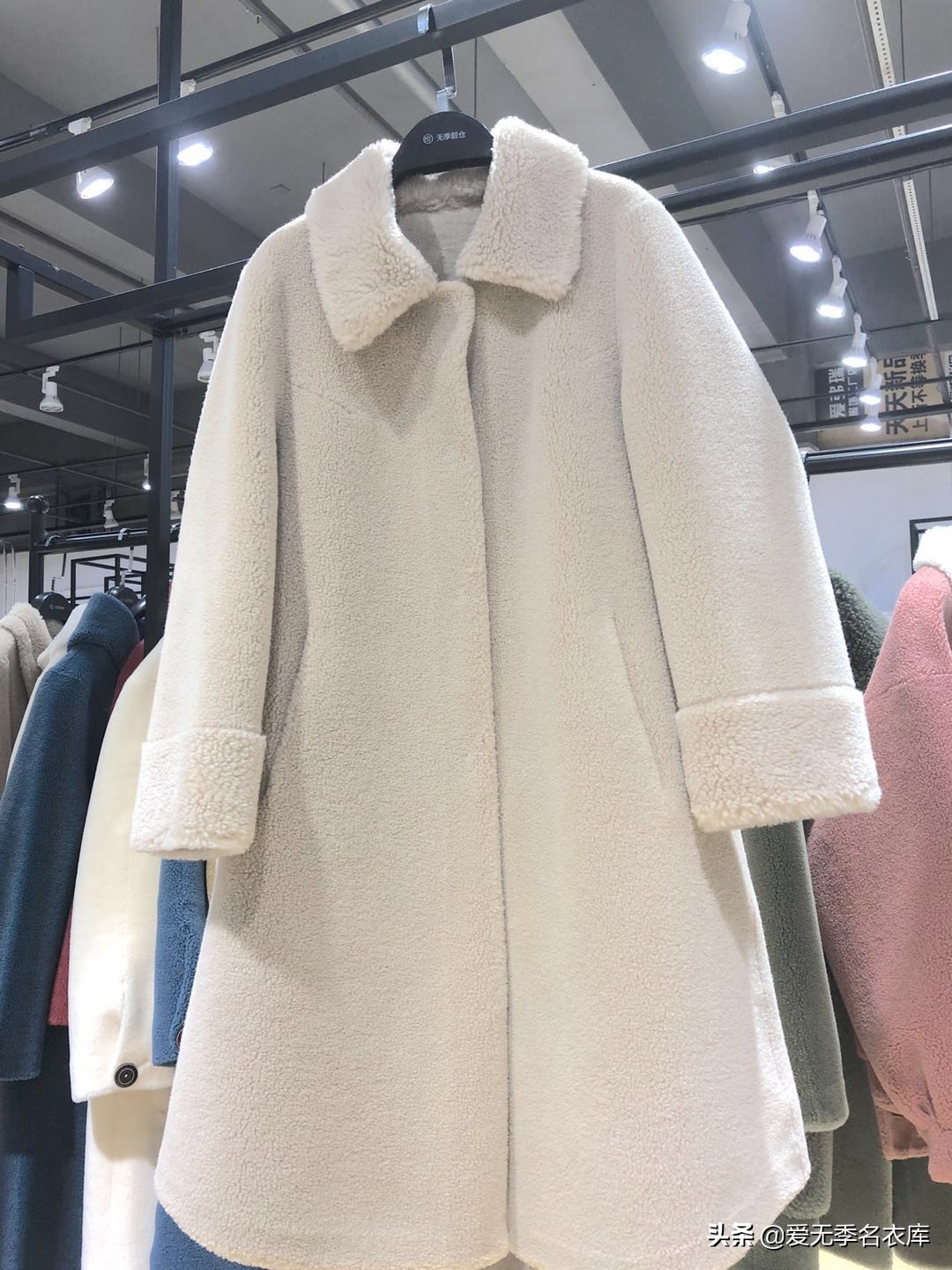 服装店新手去拿货哪里比较好,服装店的衣服进货渠道