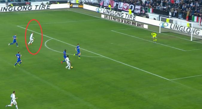 三人相撞，C罗不惧受伤，这样一个“硬汉”C罗，依然让人又爱又恨