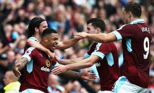 12月2日竞彩足球半全场推荐,今日足球竞彩2串1实单推荐