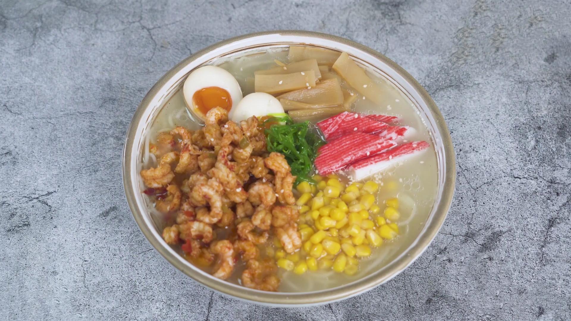 原来包装的拉面还能自己做，口感超赞，成品不比原装的差