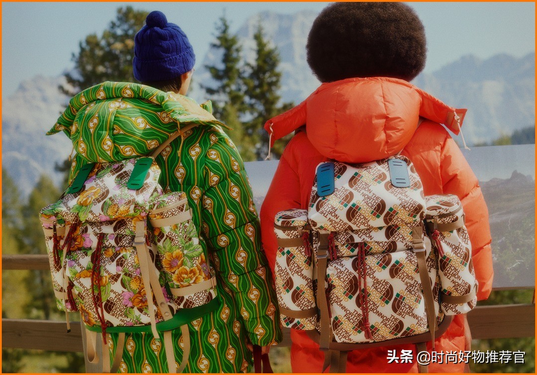 阿迪和gucci联名款包包复古风图片,gucci新包logo会有贴膜