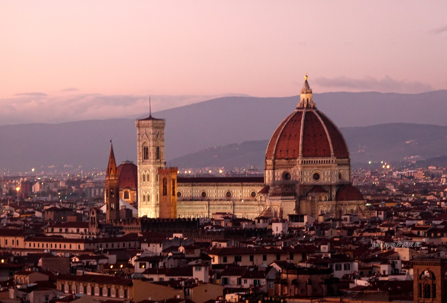 鐤儏鏈熼棿鎰忓ぇ鍒╂紨鍞变細,鐤儏鏈熼棿鎰忓ぇ鍒╅槼鍙版紨鍞变細